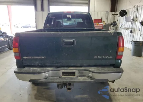 2001 Chevrolet Silverado K2500 Heavy Duty z USA, uszkodzony, nr VIN 1GCHK23111F178527